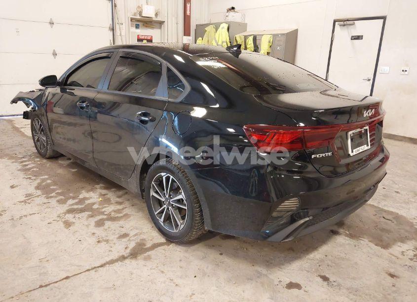 Photo 3 of 2024 Kia Forte LXS (VIN 3KPF24ADXRE728474)