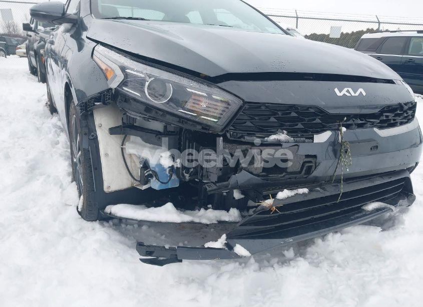 Photo 6 of 2024 Kia Forte LXS (VIN 3KPF24ADXRE733495)