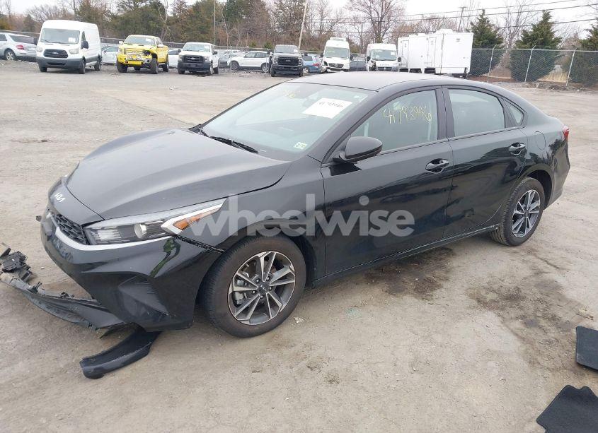 Photo 2 of 2024 Kia Forte LXS (VIN 3KPF24ADXRE744271)