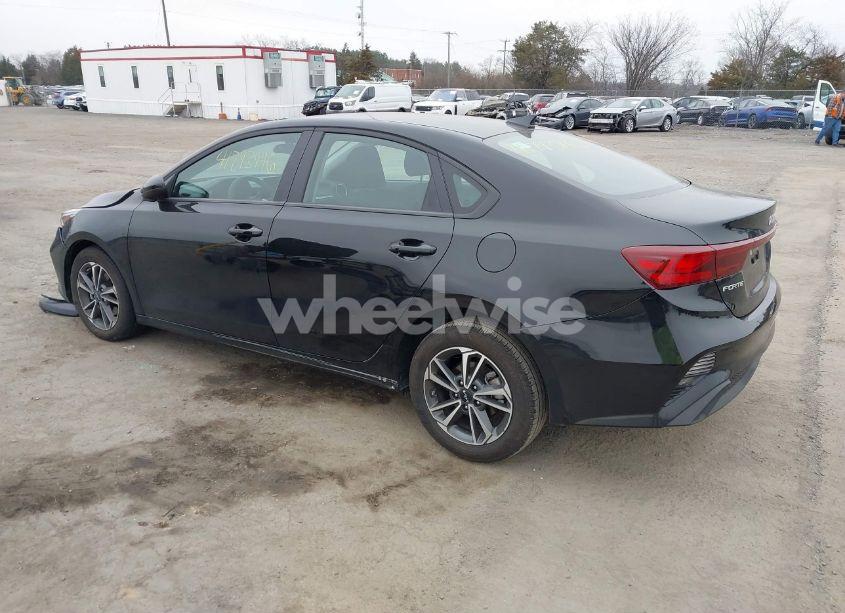 Photo 3 of 2024 Kia Forte LXS (VIN 3KPF24ADXRE744271)