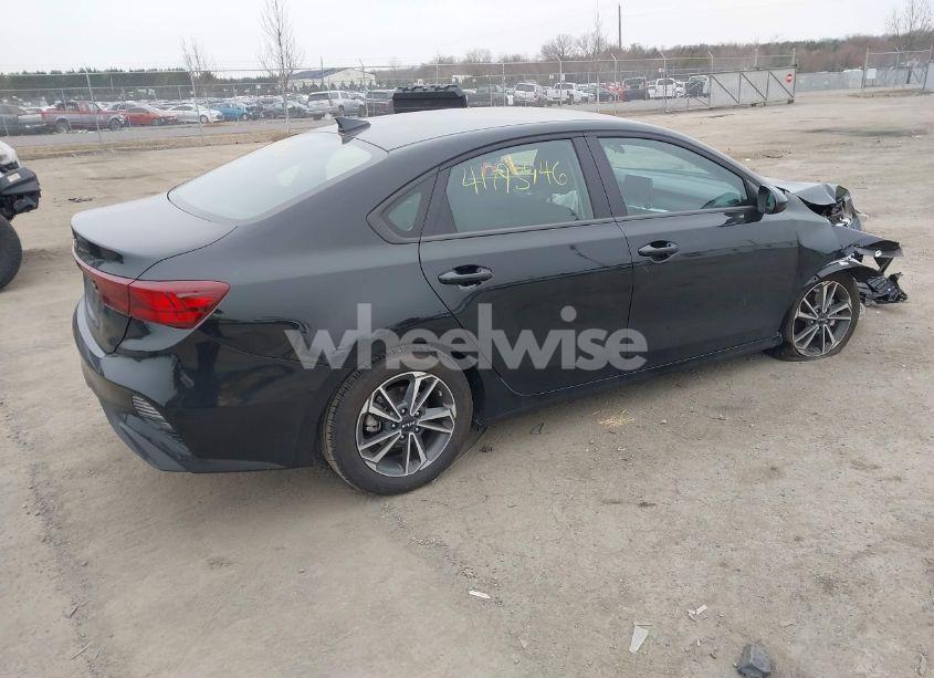 Photo 4 of 2024 Kia Forte LXS (VIN 3KPF24ADXRE744271)