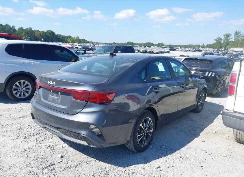 Photo 4 of 2024 Kia Forte LXS (VIN 3KPF24ADXRE753679)