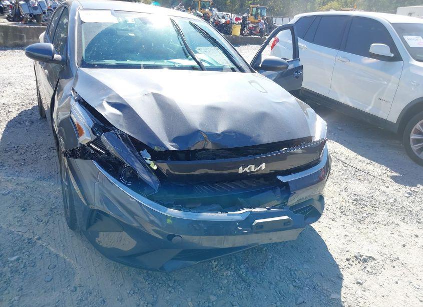 Photo 6 of 2024 Kia Forte LXS (VIN 3KPF24ADXRE753679)