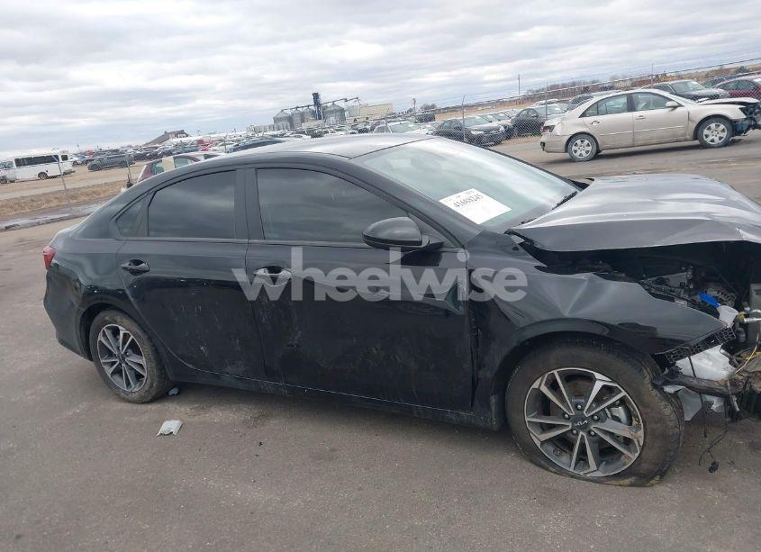 Photo 13 of 2024 Kia Forte LXS (VIN 3KPF24ADXRE759336)
