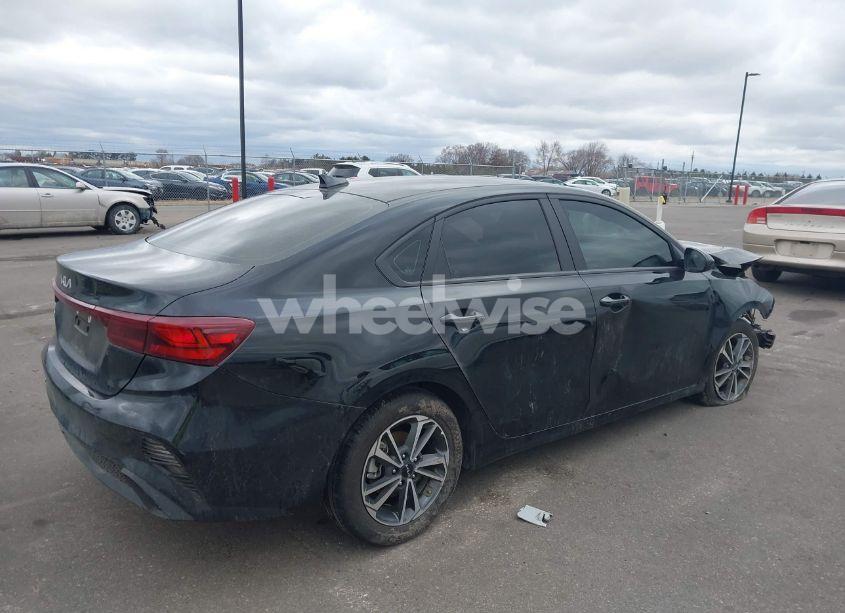 Photo 4 of 2024 Kia Forte LXS (VIN 3KPF24ADXRE759336)