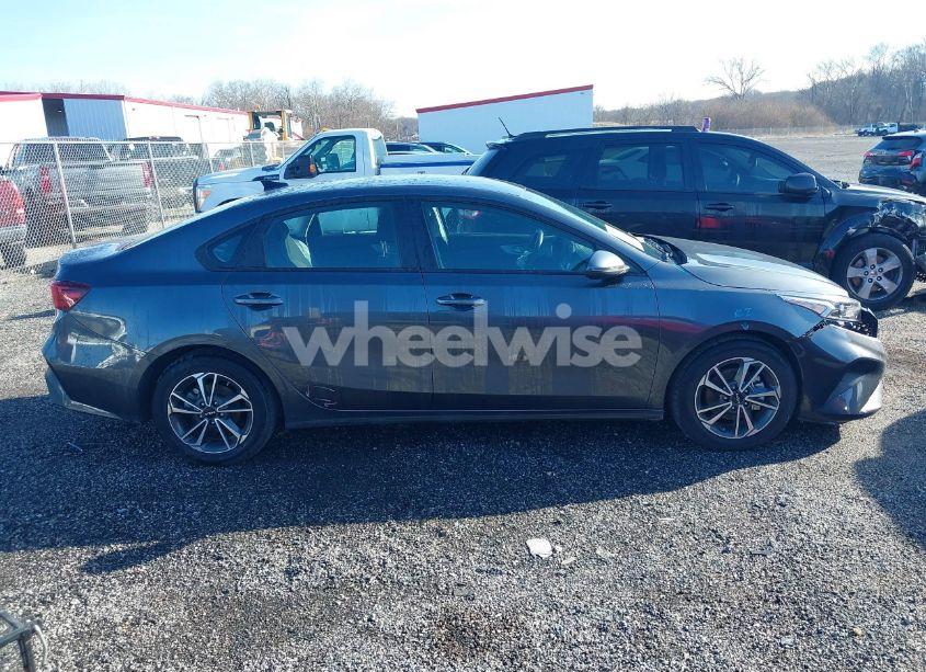 Photo 13 of 2024 Kia Forte LXS (VIN 3KPF24ADXRE762477)