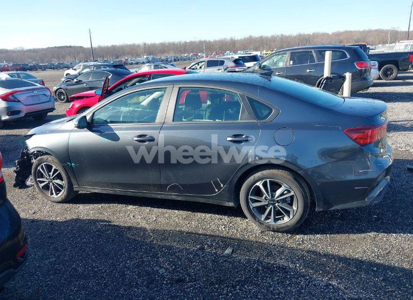 Photo 14 of 2024 Kia Forte LXS (VIN 3KPF24ADXRE762477)