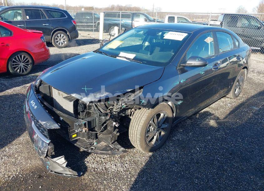 Photo 2 of 2024 Kia Forte LXS (VIN 3KPF24ADXRE762477)