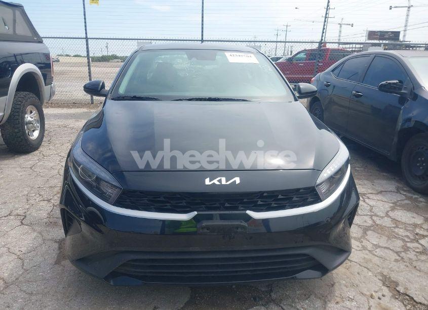 Photo 12 of 2024 Kia Forte LXS (VIN 3KPF24ADXRE767226)