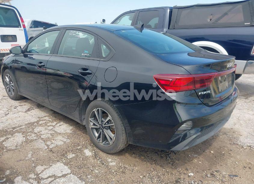 Photo 3 of 2024 Kia Forte LXS (VIN 3KPF24ADXRE767226)