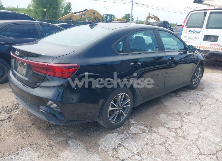 Photo 4 of 2024 Kia Forte LXS (VIN 3KPF24ADXRE767226)