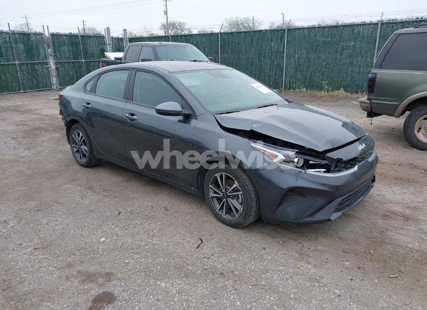 2024 Kia Forte LXS (VIN 3KPF24ADXRE769378) main photo