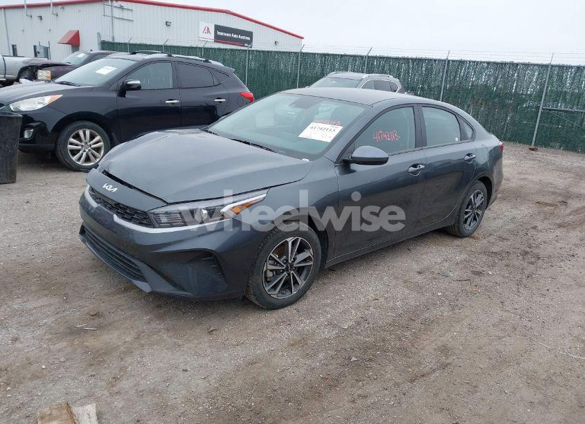 Photo 2 of 2024 Kia Forte LXS (VIN 3KPF24ADXRE769378)