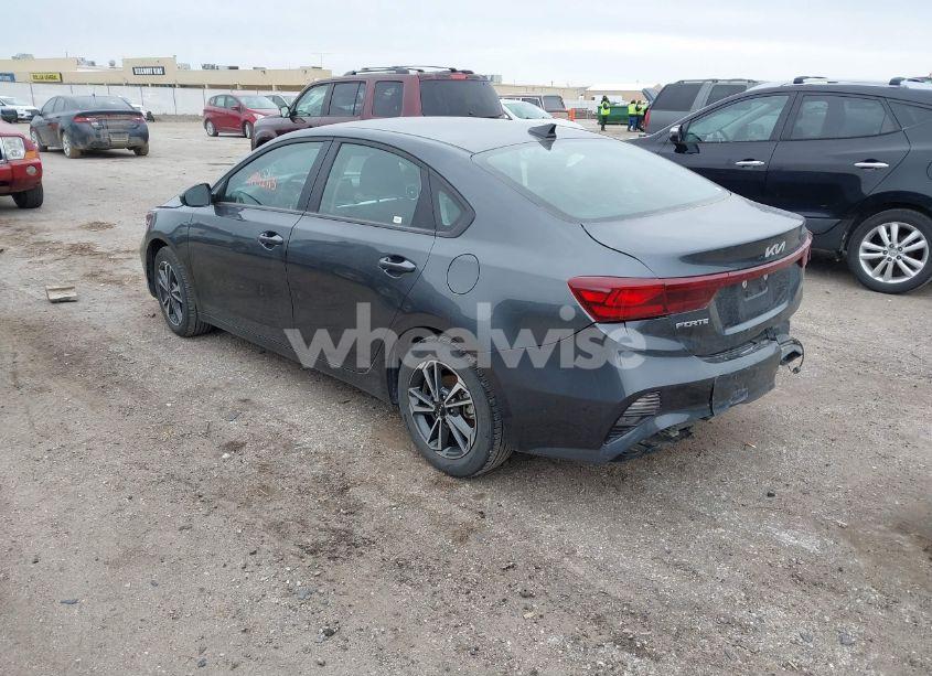 Photo 3 of 2024 Kia Forte LXS (VIN 3KPF24ADXRE769378)