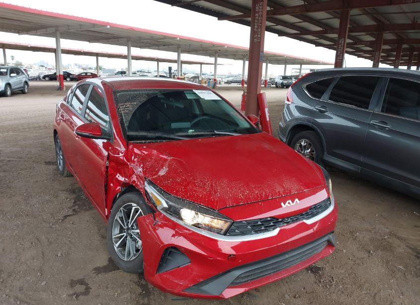 2024 Kia Forte LXS (VIN 3KPF24ADXRE776671) main photo