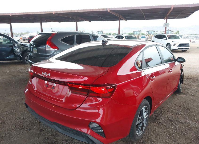 Photo 4 of 2024 Kia Forte LXS (VIN 3KPF24ADXRE776671)