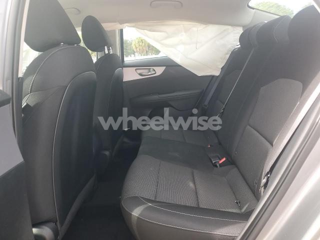 2024 KIA FORTE LX (VIN 3KPF24ADXRE820040) main photo