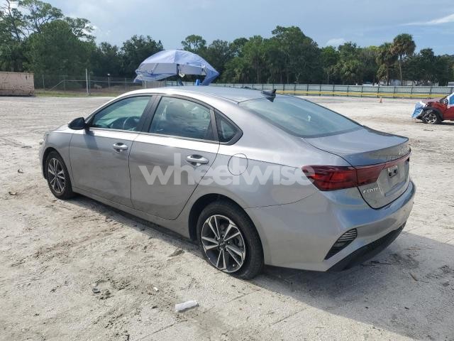 Photo 2 of 2024 KIA FORTE LX (VIN 3KPF24ADXRE820040)