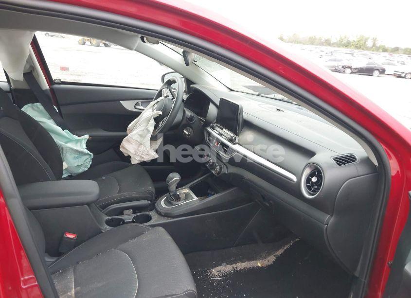 Photo 5 of 2024 Kia Forte LXS (VIN 3KPF24ADXRE830874)