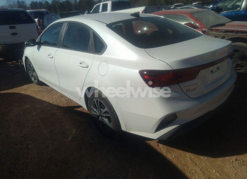 Photo 3 of 2024 Kia Forte LXS (VIN 3KPF24ADXRE833399)