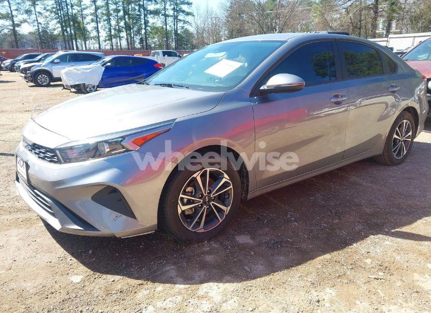 Photo 2 of 2024 Kia Forte LXS (VIN 3KPF24ADXRE838070)