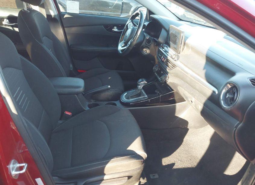 Photo 5 of 2019 Kia Forte S (VIN 3KPF34AD0KE044987)