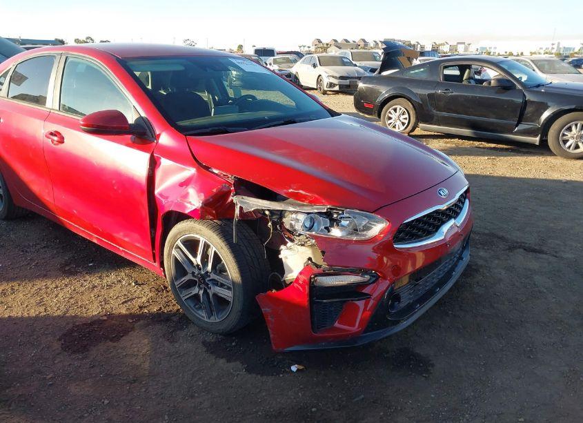 Photo 6 of 2019 Kia Forte S (VIN 3KPF34AD0KE044987)