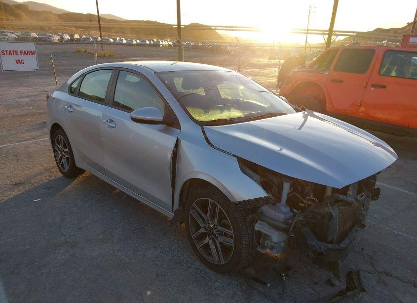 2019 Kia Forte S (VIN 3KPF34AD0KE067248) main photo