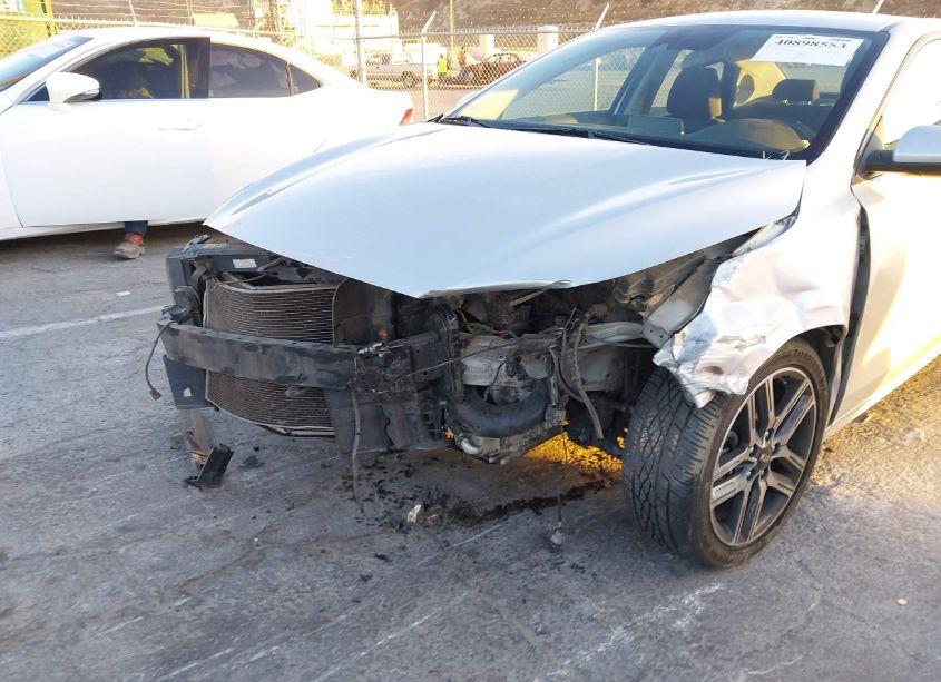 Photo 6 of 2019 Kia Forte S (VIN 3KPF34AD0KE067248)