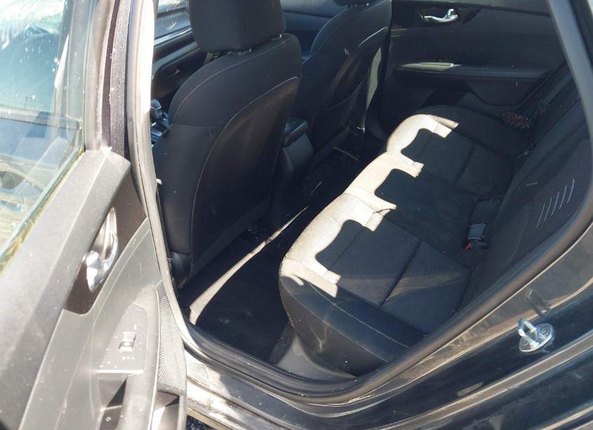 Photo 8 of 2019 Kia Forte S (VIN 3KPF34AD0KE127318)