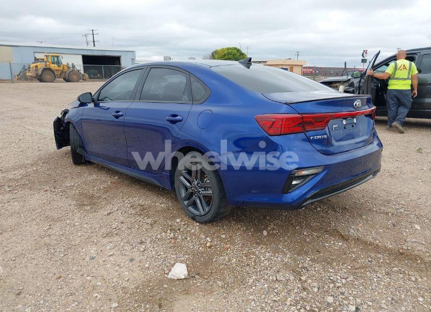 Photo 3 of 2021 Kia Forte GT-LINE (VIN 3KPF34AD0ME280641)