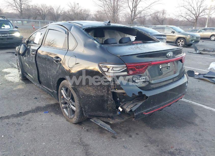 Photo 3 of 2021 Kia Forte GT-LINE (VIN 3KPF34AD0ME288917)