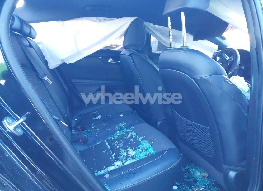 Photo 8 of 2021 Kia Forte GT-LINE (VIN 3KPF34AD0ME288917)