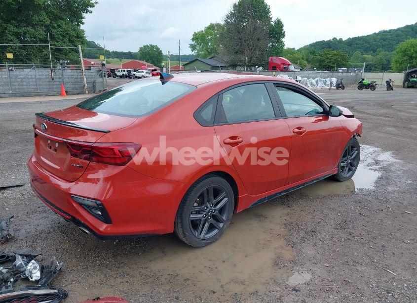 Photo 4 of 2021 Kia Forte GT-LINE (VIN 3KPF34AD0ME298301)