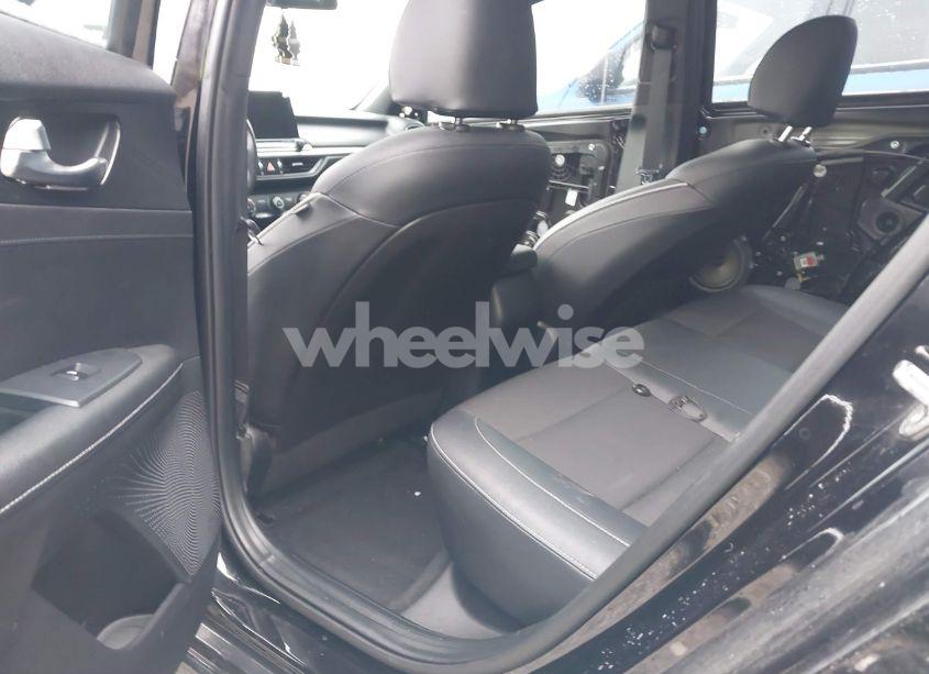 Photo 8 of 2021 Kia Forte GT-LINE (VIN 3KPF34AD0ME319471)