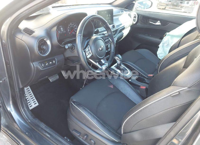 Photo 5 of 2021 Kia Forte GT-LINE (VIN 3KPF34AD0ME328669)