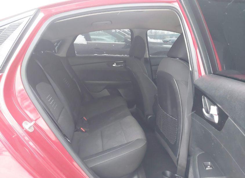 Photo 8 of 2019 Kia Forte S (VIN 3KPF34AD1KE028622)