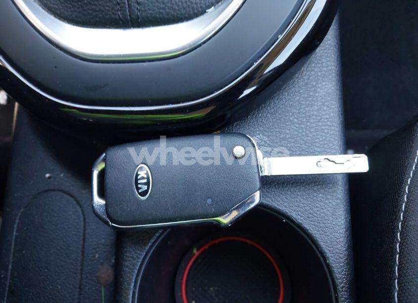 Photo 11 of 2019 Kia Forte S (VIN 3KPF34AD1KE039877)