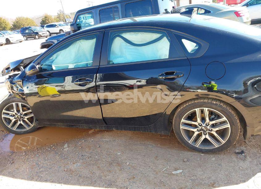 Photo 15 of 2019 Kia Forte S (VIN 3KPF34AD1KE039877)