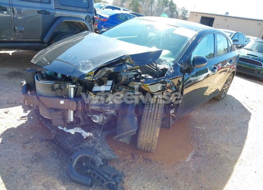 Photo 2 of 2019 Kia Forte S (VIN 3KPF34AD1KE039877)