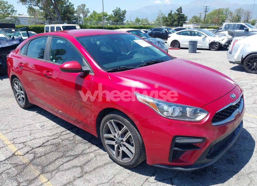 2019 Kia Forte S (VIN 3KPF34AD1KE068201) main photo