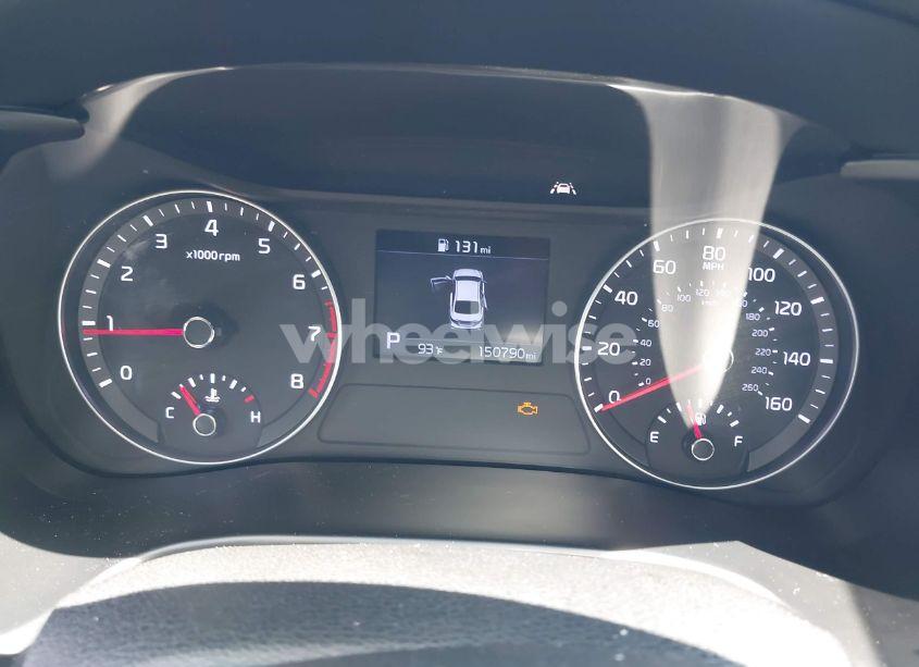 Photo 7 of 2019 Kia Forte S (VIN 3KPF34AD1KE068201)