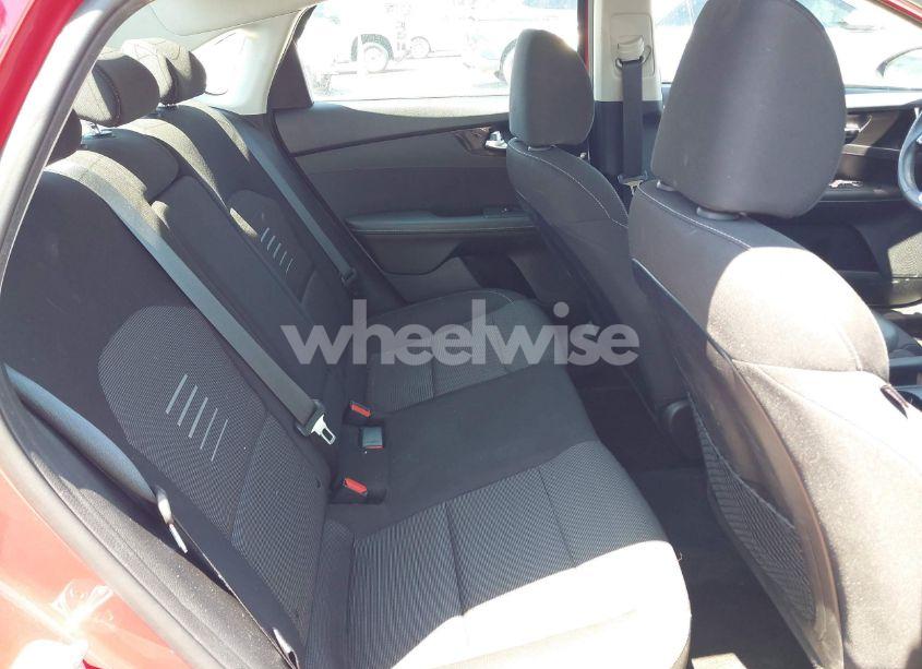 Photo 8 of 2019 Kia Forte S (VIN 3KPF34AD1KE068201)