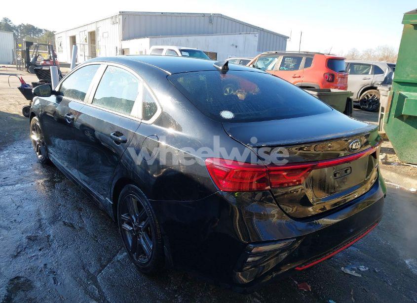 Photo 3 of 2020 Kia Forte GT-LINE (VIN 3KPF34AD1LE150060)