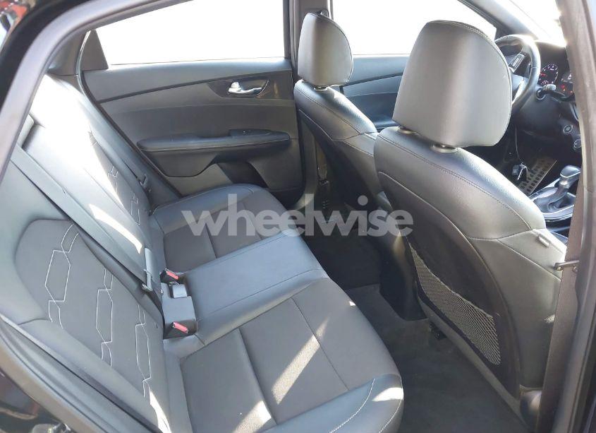 Photo 8 of 2020 Kia Forte GT-LINE (VIN 3KPF34AD1LE150060)