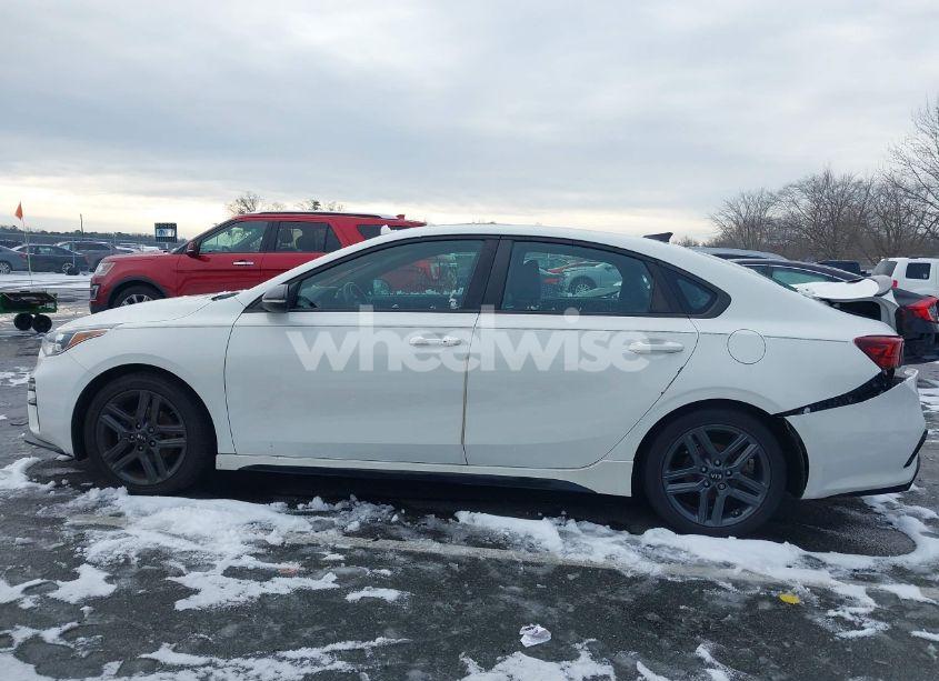 Photo 14 of 2020 Kia Forte GT-LINE (VIN 3KPF34AD1LE181213)
