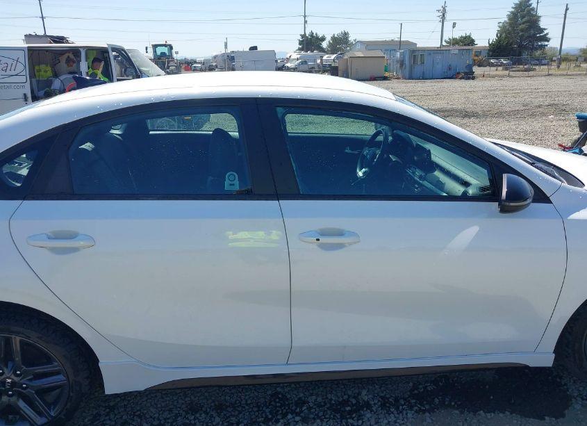 Photo 13 of 2021 Kia Forte GT-LINE (VIN 3KPF34AD1ME316661)