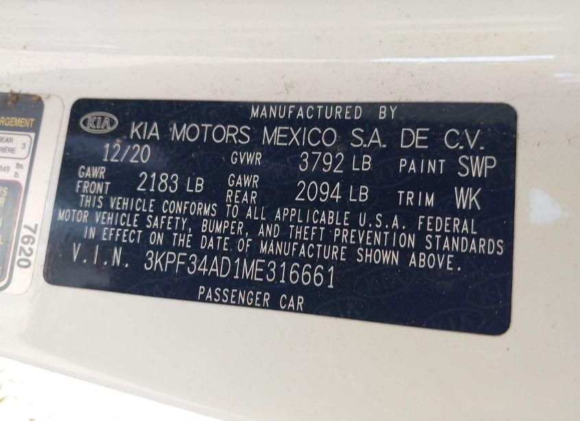 Photo 9 of 2021 Kia Forte GT-LINE (VIN 3KPF34AD1ME316661)