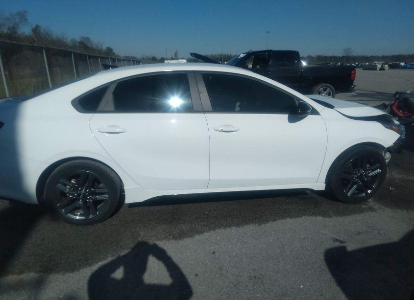 Photo 13 of 2021 Kia Forte GT-LINE (VIN 3KPF34AD1ME367349)