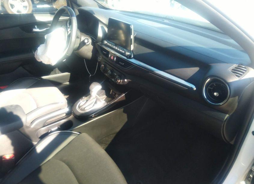 Photo 5 of 2021 Kia Forte GT-LINE (VIN 3KPF34AD1ME367349)